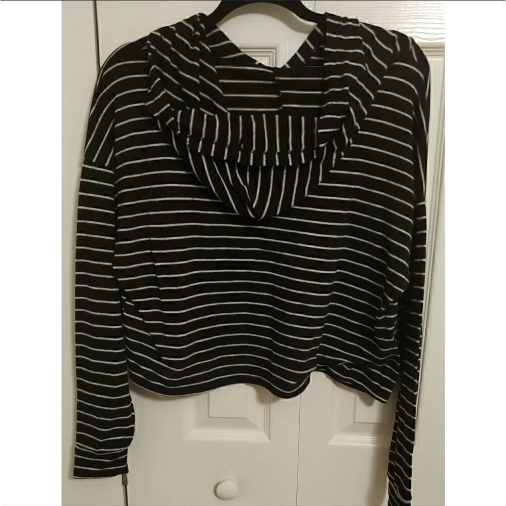 Women's Pullover Hoodie with Stripes by Charlotte Russe GUC Size L Fits Like M